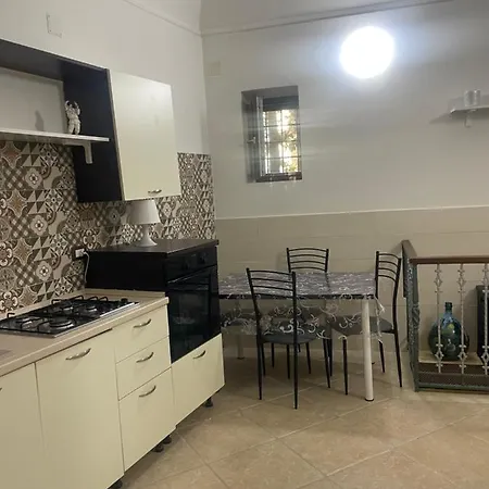 Napoli Home בית נופש