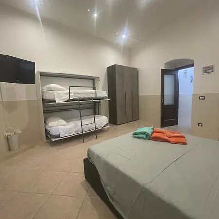 Сasa de vacaciones Napoli Home Nápoles