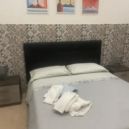 Napoli Home * Nápoles